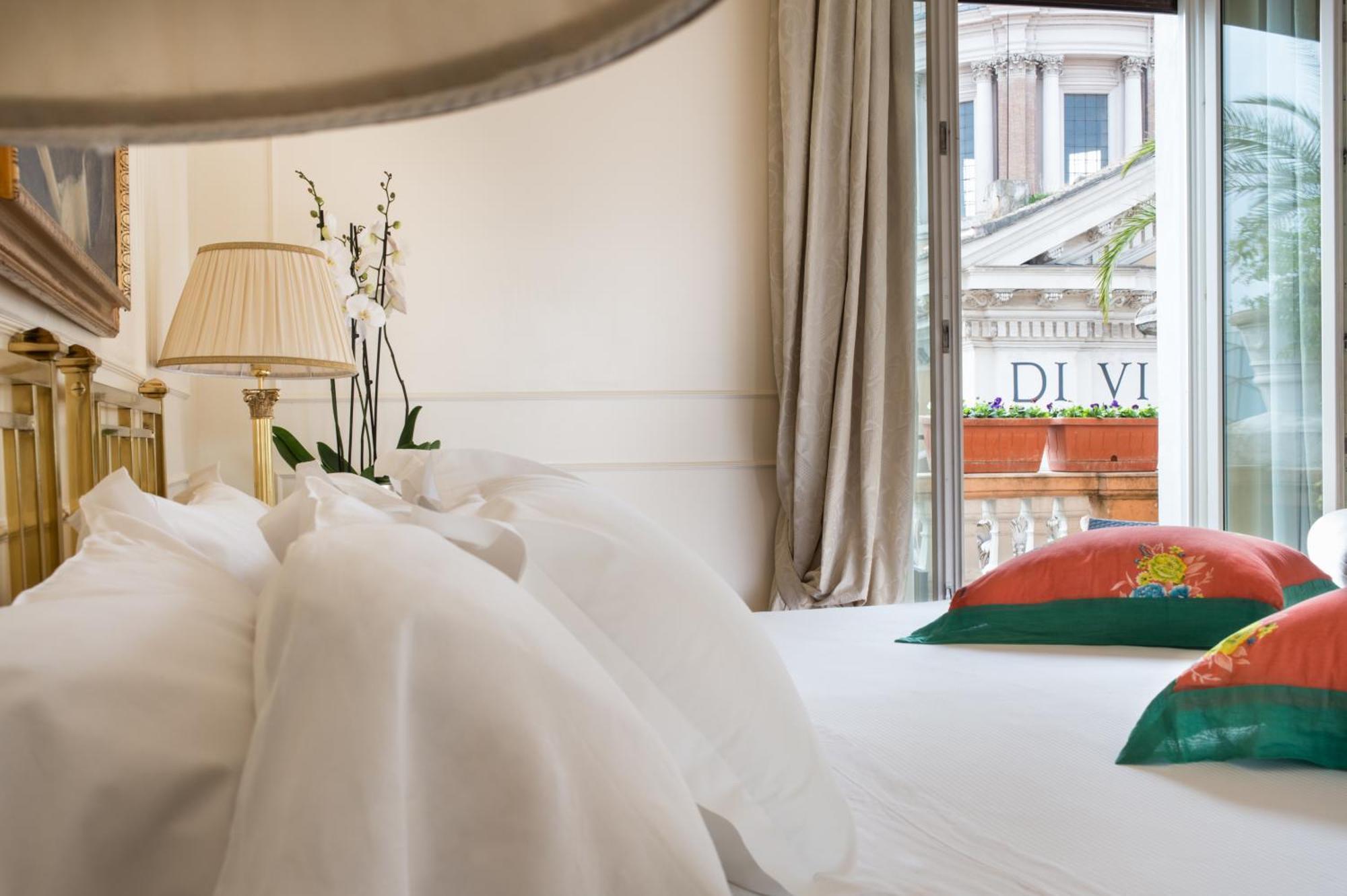Grand Hotel Plaza Рим Екстериор снимка